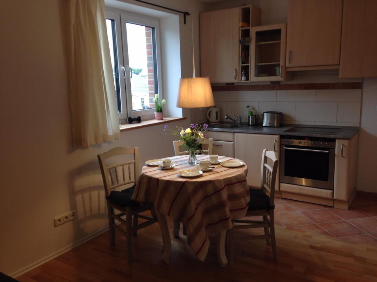Gemuetliche, Grosszuegige Ferienwohnung Salzhausen Bagian luar foto